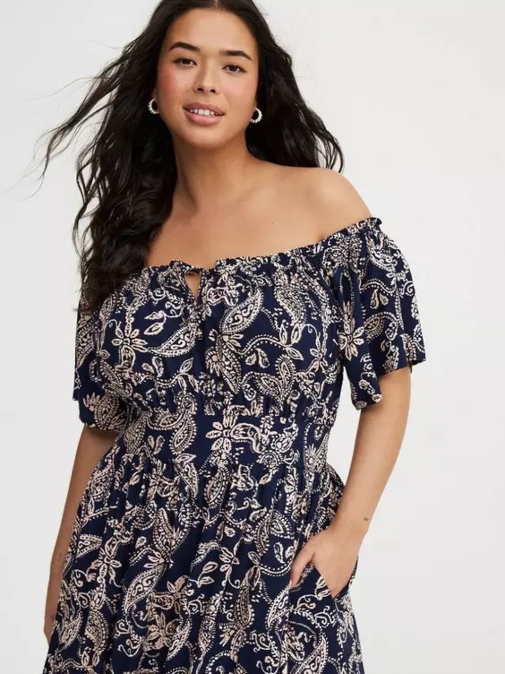 torrid Black Maxi Dress with Cream Paisley Print - Picture 5 of 6
